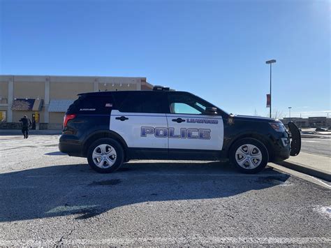 Leawood Police Dept .